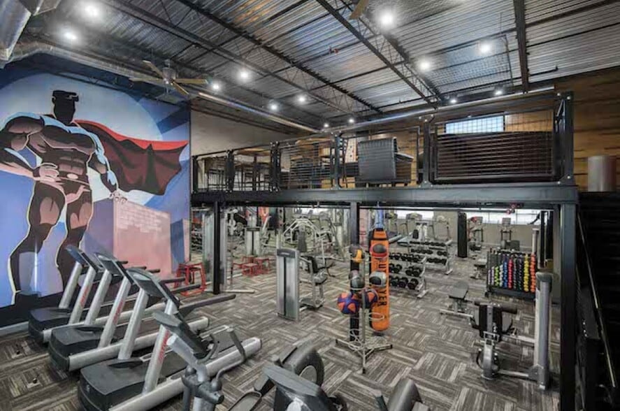 Building Photo - 600 N Broad St