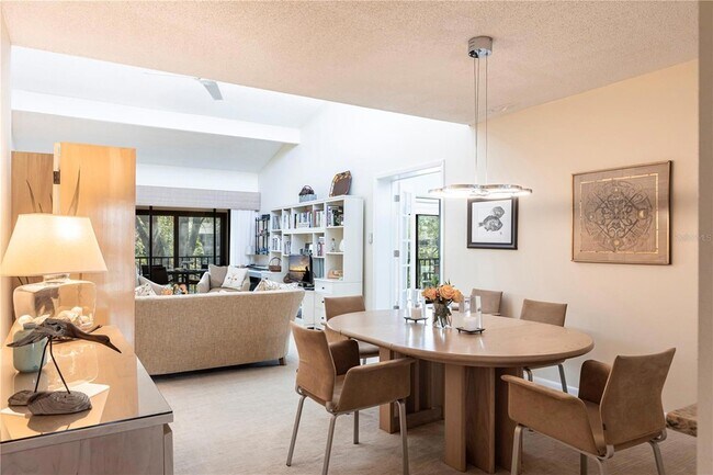 Building Photo - 1531 Clower Creek Dr