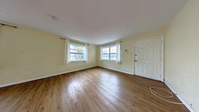 Building Photo - 4041 67th Ave N