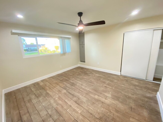 Building Photo - Beautifully Remodeled 3 Bedroom Anaheim Co...