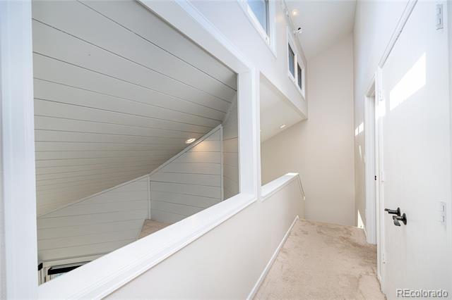 Building Photo - 541 Monroe St