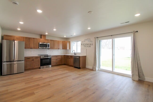Building Photo - New Construction! 3 Bed/2.5 Bath in Pasco