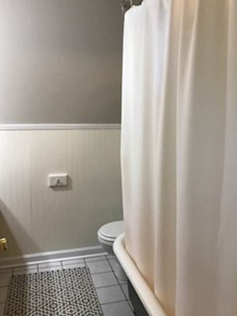 Building Photo - Sylvan Heights 3 bedroom Home For Rent
