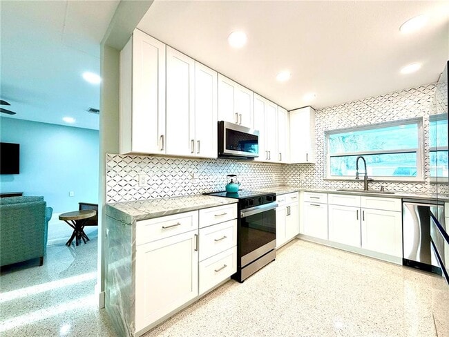 Building Photo - 10133 4th St E