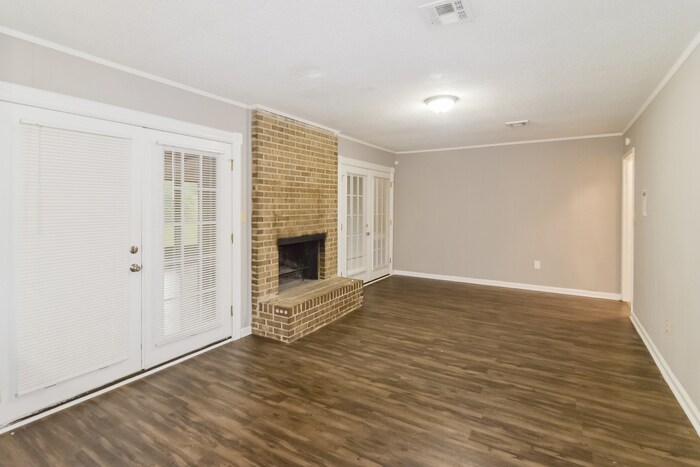 Building Photo - 581 Glade Park Loop