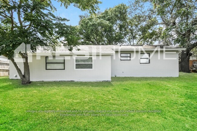 Building Photo - 2228 Messina Ave