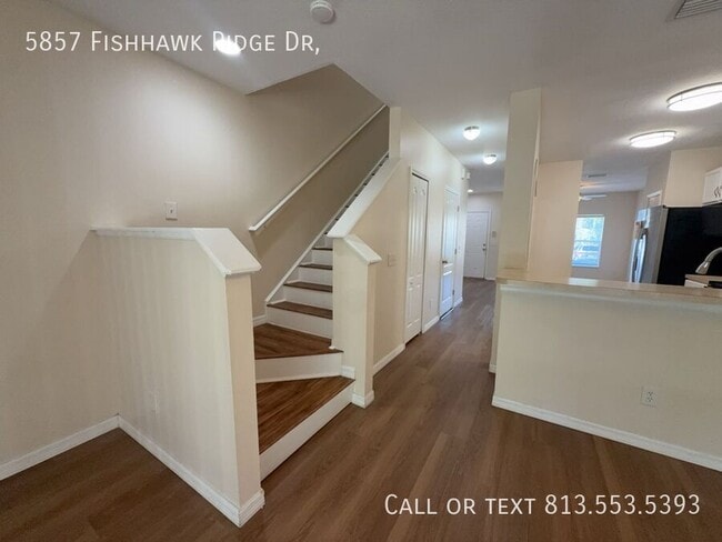 Building Photo - 5857 Fishhawk Ridge Dr