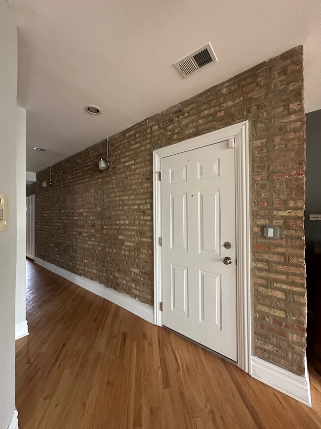 Building Photo - 7010 S Merrill Ave