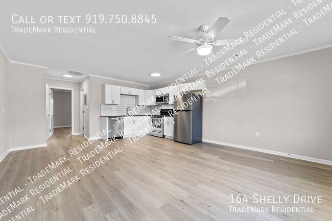 Building Photo - 164 Shelly Dr