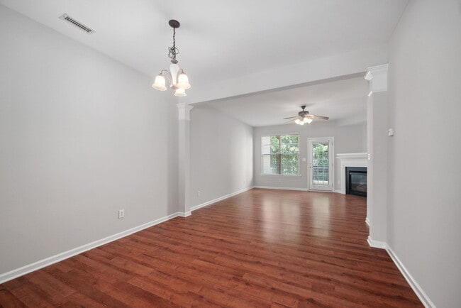 Building Photo - 8422 Central Dr