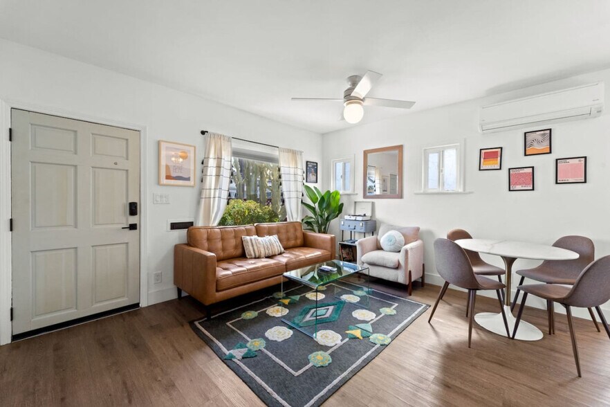 Primary Photo - 2926 Polk Ave