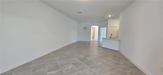 Building Photo - 20697 Hazelnut Ct
