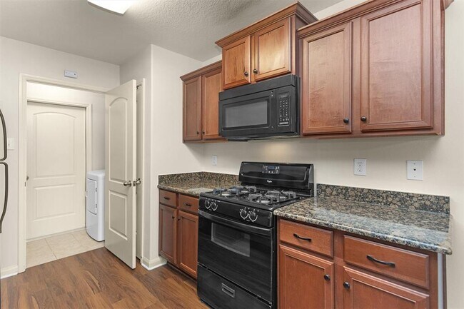 Building Photo - 9407 Amethyst Glen Dr