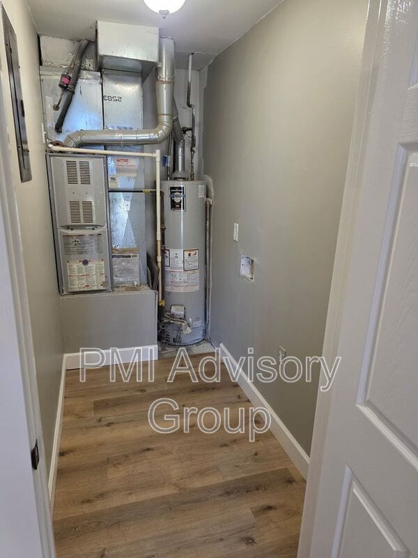 Building Photo - 1407 NE Sardou Ave