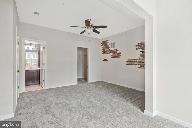 Building Photo - 59 Steeplechase Dr