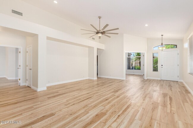 Building Photo - 7251 E Lomita Ave