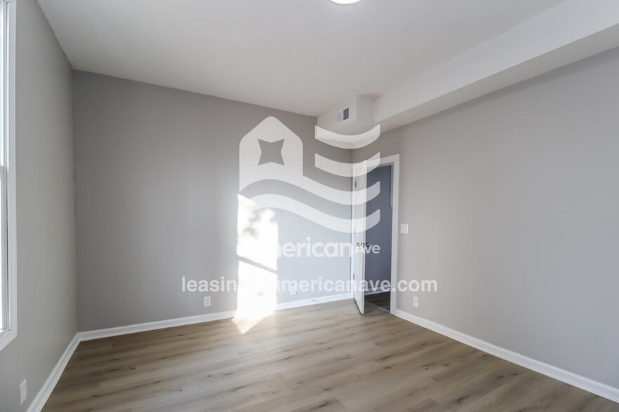 Building Photo - 211#3 East Southern Avenue, 41015; #724646 - 724646