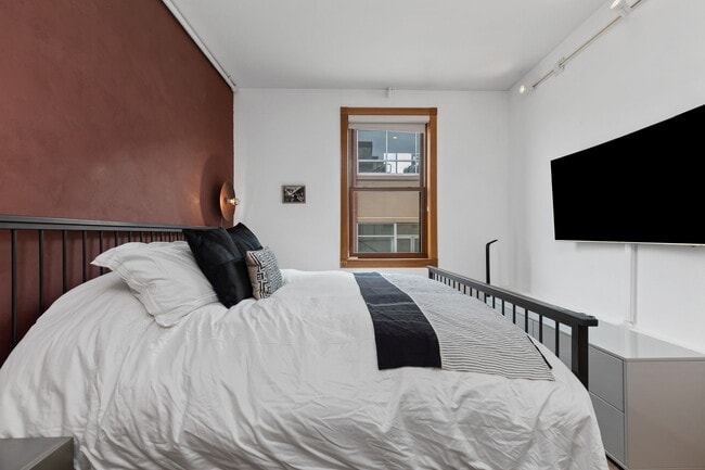 Building Photo - 1406 Harvard Ave