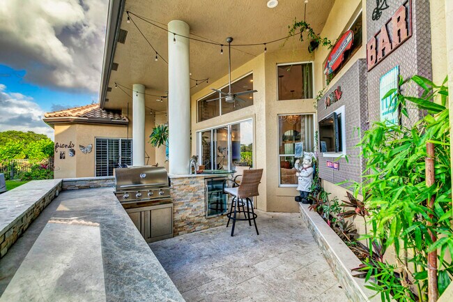 Building Photo - 8205 Woodsmuir Dr