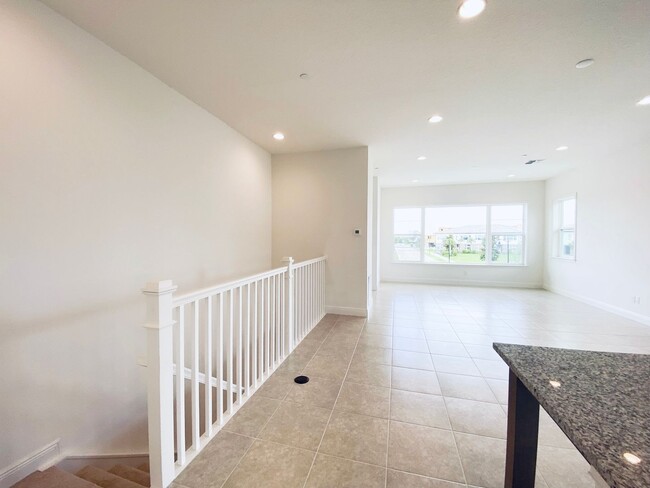 Building Photo - Townhouse in Lake Nona "Eagle Creek" for Rent