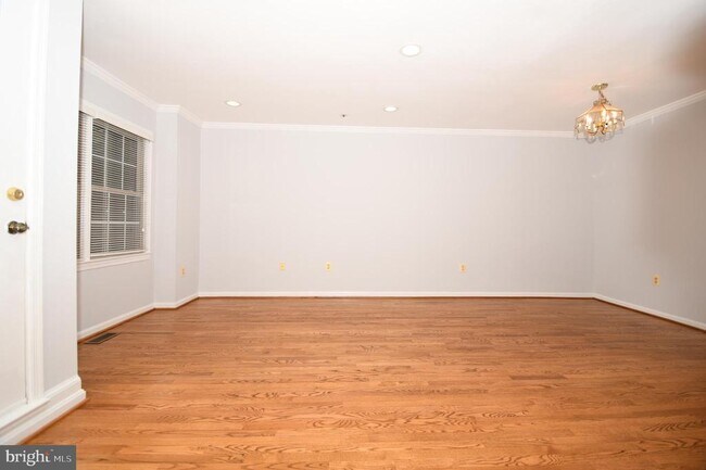 Building Photo - 601 N Tazewell St