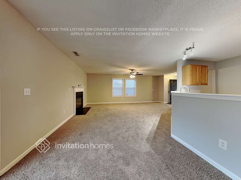 Building Photo - 4112 Toccopola St