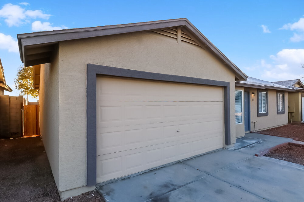 Building Photo - 1611 S 63rd Dr