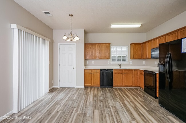 Building Photo - 6617 Timberbend Dr