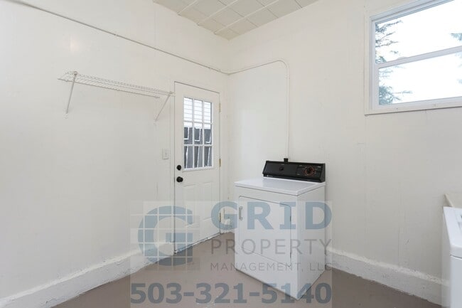 Building Photo - Charming 2 Bedrooms Home in Montavilla!