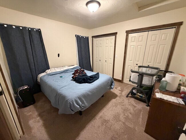 Building Photo - 722 Lambrecht Ln