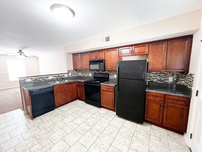 Building Photo - 2272 McCormick Lane