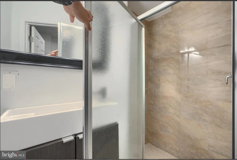 Building Photo - 930 Washington Blvd