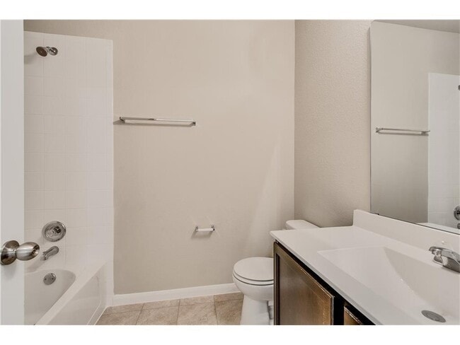 Building Photo - 508 Brashear Ln