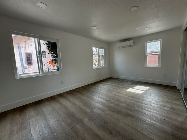 Building Photo - 1309 S Hamilton Blvd
