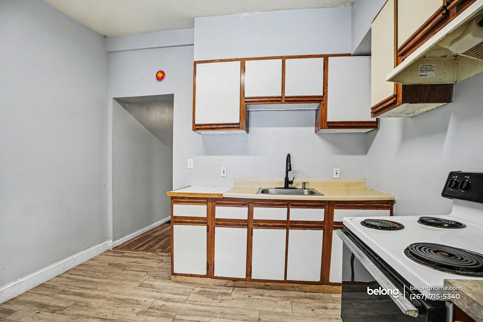 Building Photo - 126 W Elm St