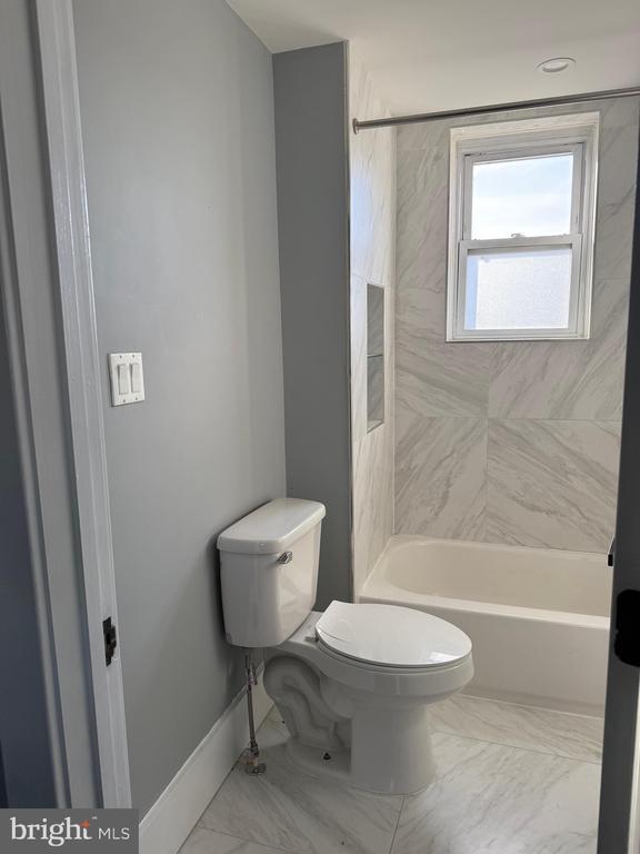 Building Photo - 2913 N St SE