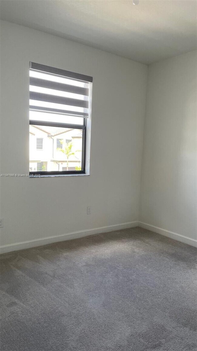 Building Photo - 227 SW 159th Ter