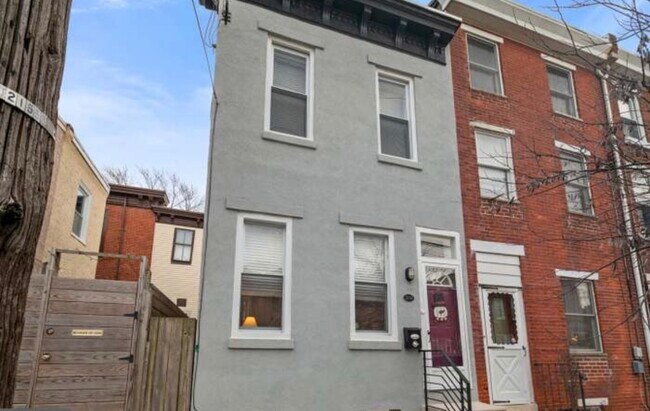 Building Photo - 2233 Memphis St