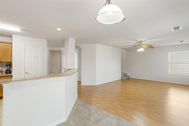 Building Photo - 1617 Gaylord Dr