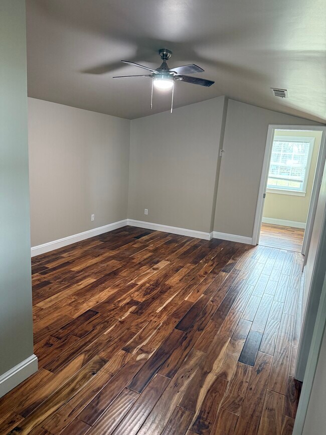 Building Photo - 6916 Danielle Rd