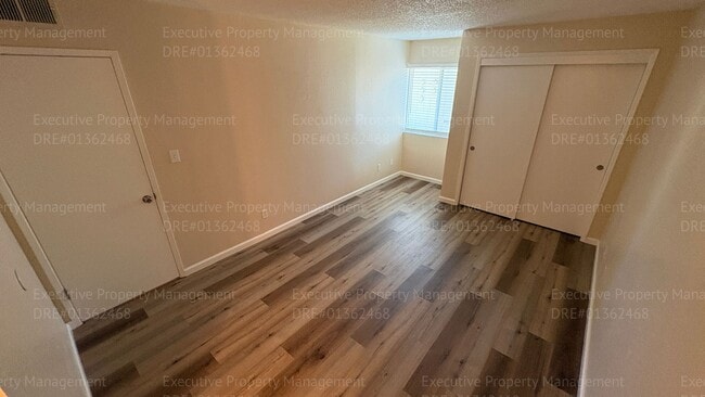 Building Photo - 709 Deseret Way