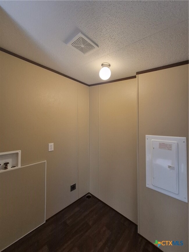 Building Photo - 1911 Wald Rd