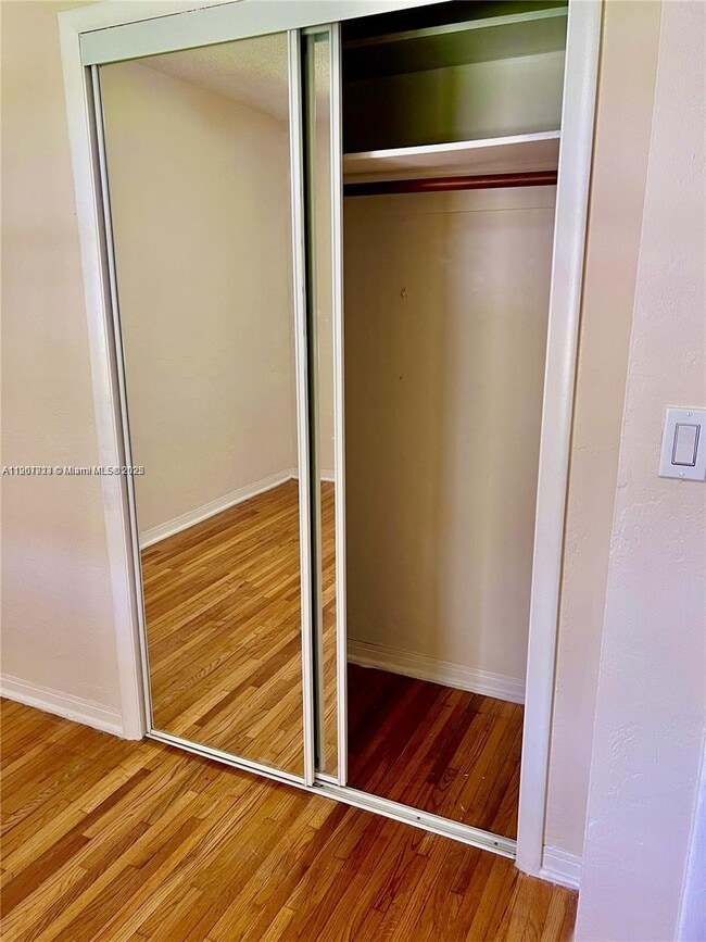 Building Photo - 8431 SW 28th St