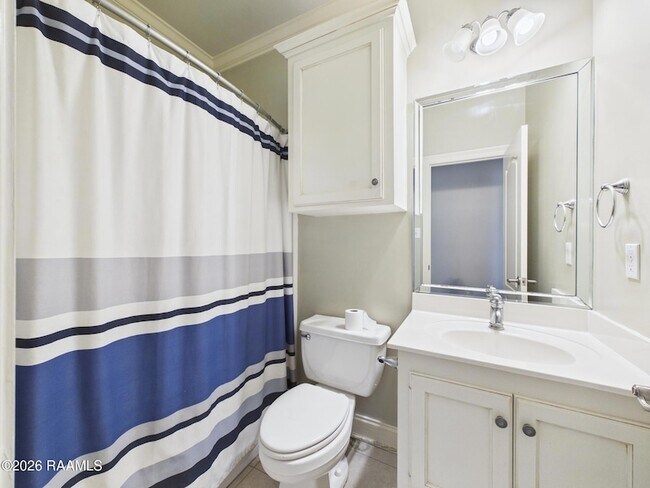 Building Photo - 104 Cadet Ln