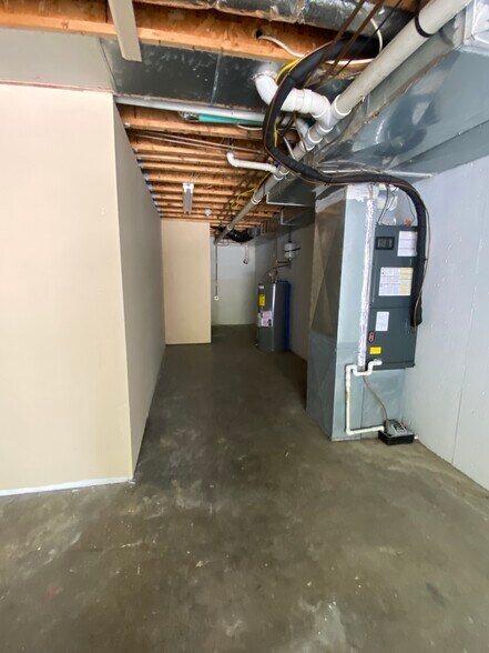 Building Photo - 110 Cornett Ln
