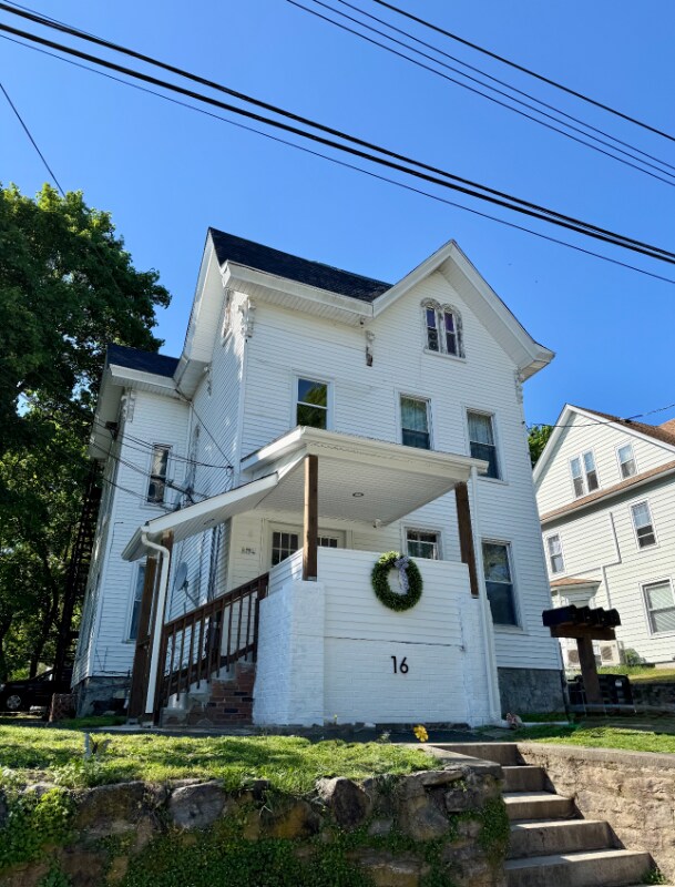 Building Photo - 16 Spaulding St