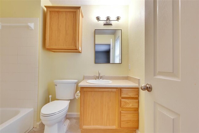 Building Photo - 2212 Melissa Oaks Ln