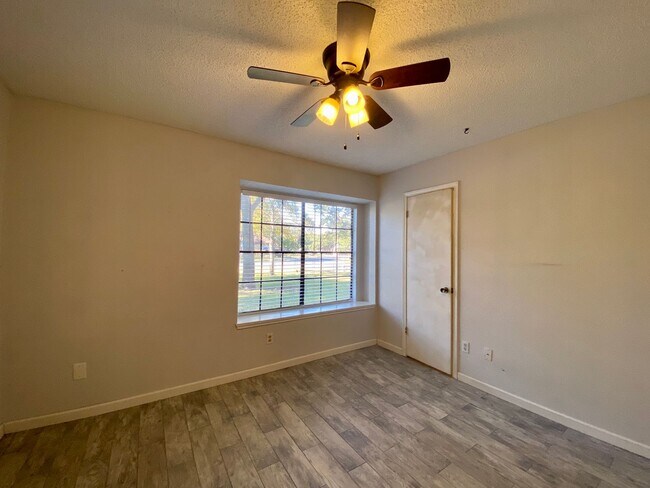 Building Photo - Gorgeous 3 bed 2 bath Single Story Home in Austin!!!