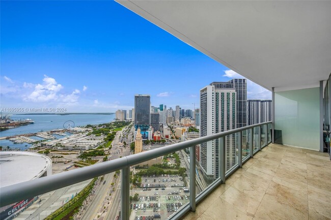 Building Photo - 888 Biscayne Blvd