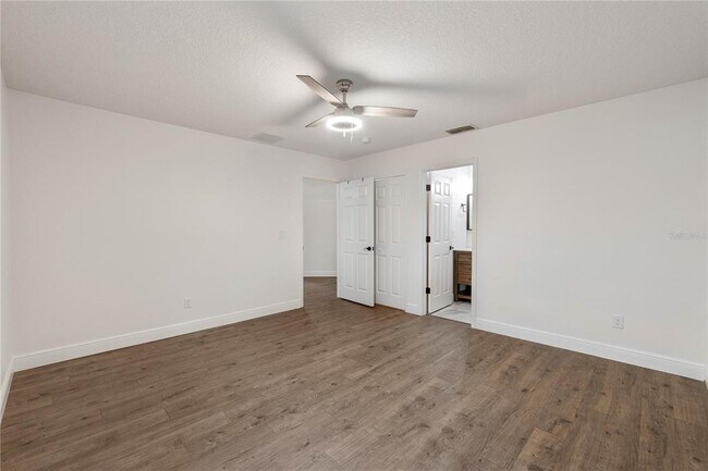 Building Photo - 137 Wellwood Ln
